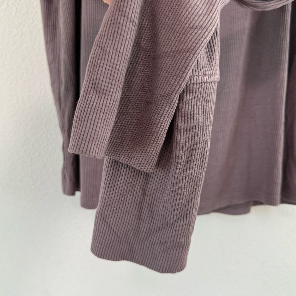 Allison Joy Grey Long Sleeve Twisted Cut Out Ribbed Long Sleeve Top Size Small - Picture 6 of 12